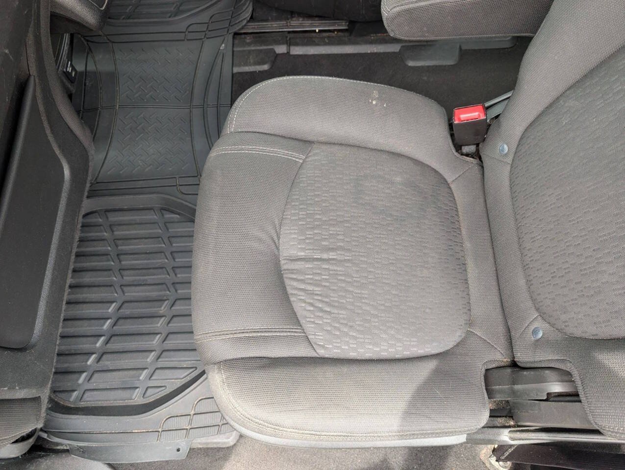 Used 2014 GMC Acadia SLE FWD image 30