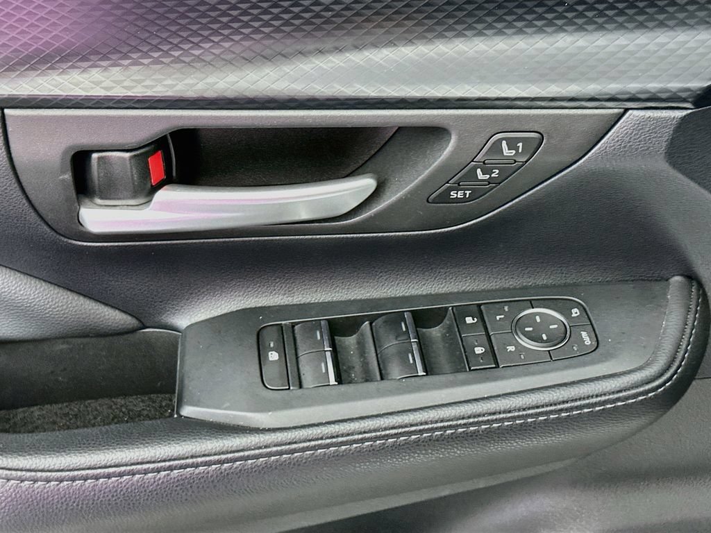 Used 2024 Toyota Grand Highlander AWD Hybrid image 19