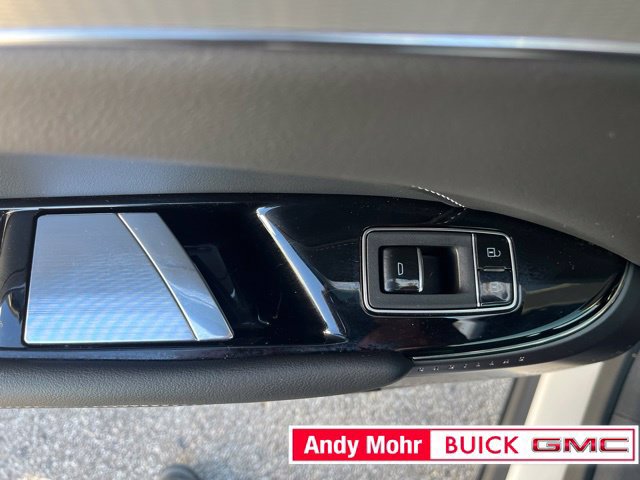 Used 2024 Cadillac Lyriq Tech AWD/4WD image 35