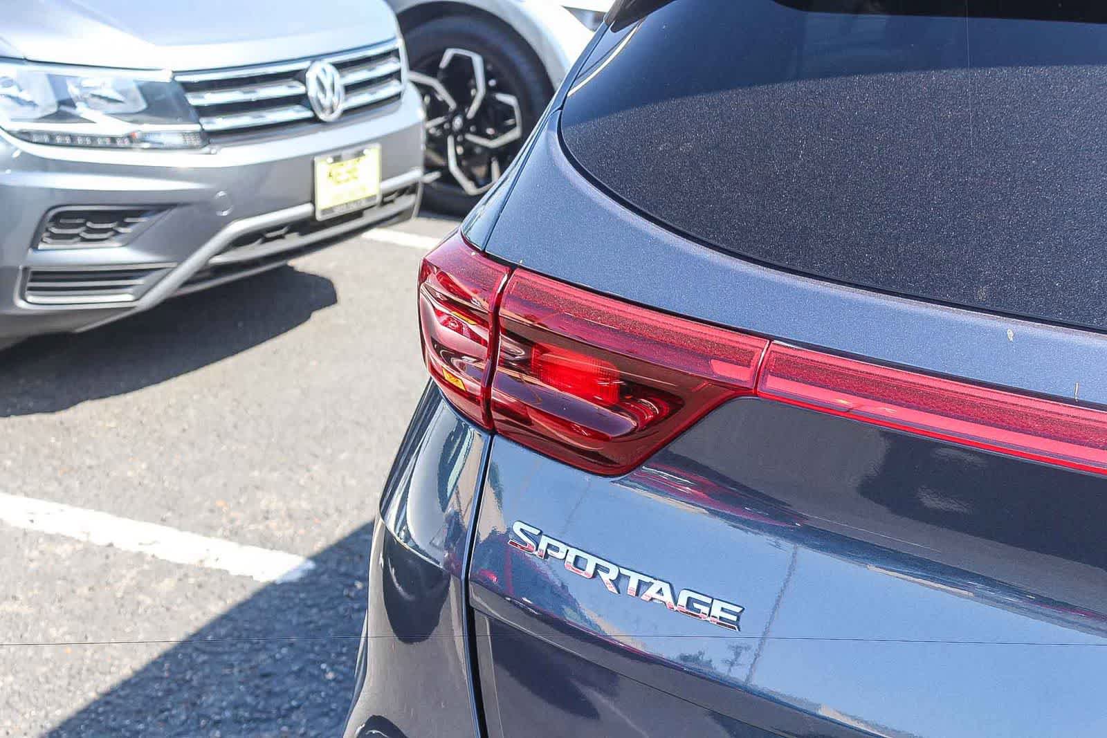 Used 2020 Kia Sportage LX AWD/4WD image 8