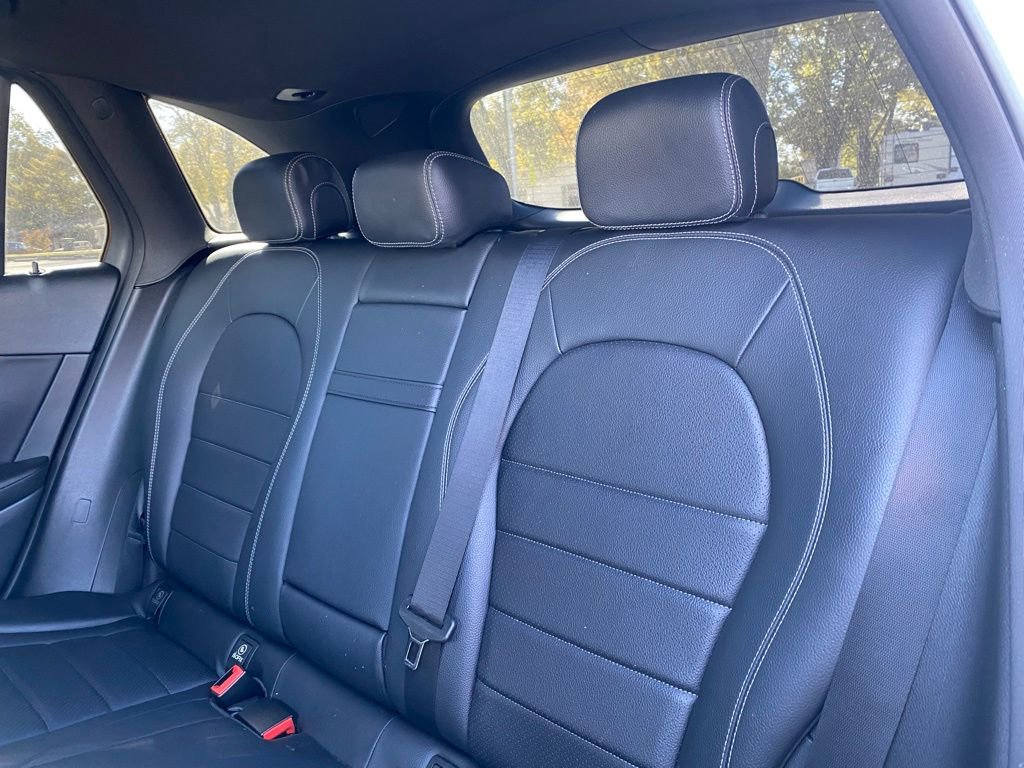 Used 2021 Mercedes-Benz GLC 300 image 27