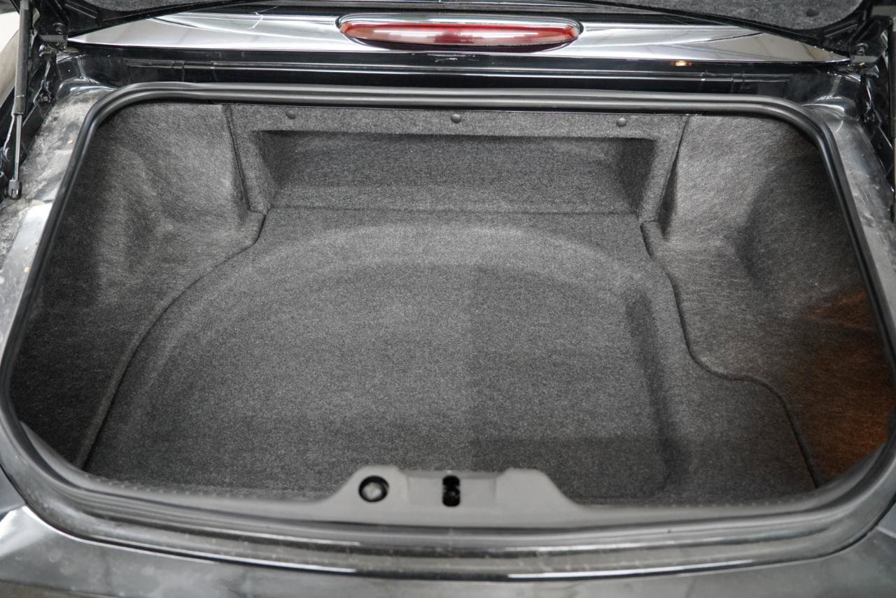 Used 2002 Ford Thunderbird image 32