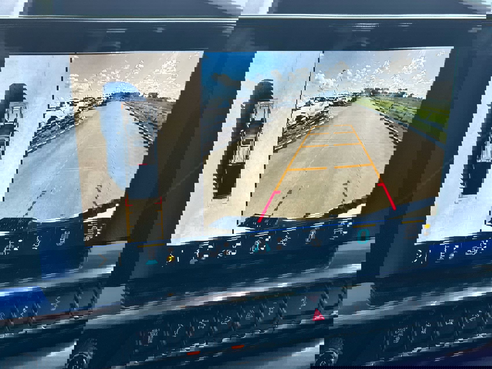 Used 2024 Chevrolet Silverado 2500 High Country w/ High Country Premium Package image 17