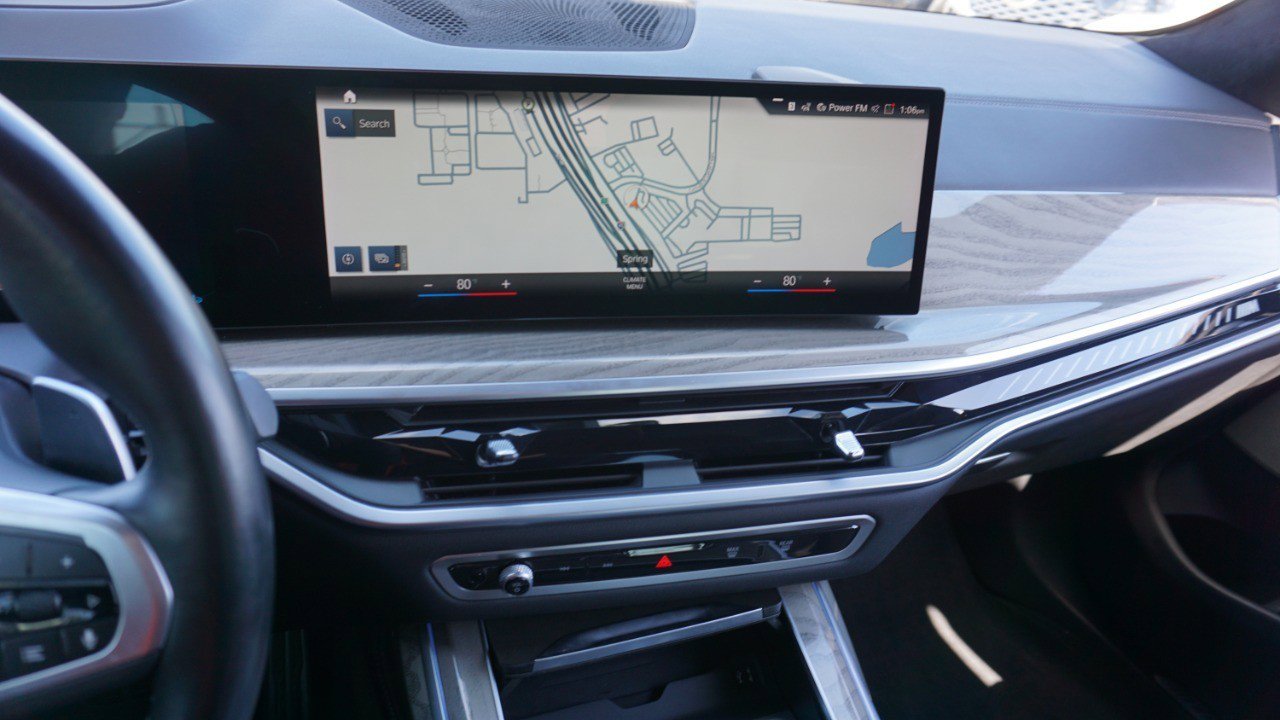 Used 2023 BMW X7 M60i w/ Executive Package image 16