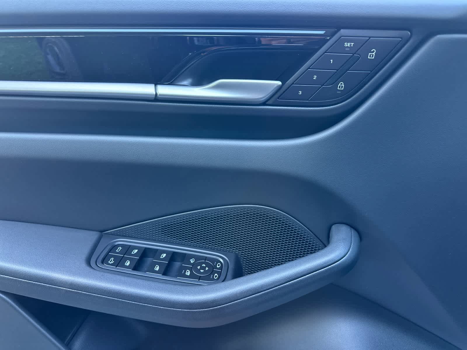 New 2026 Porsche Macan Electric RWD image 12