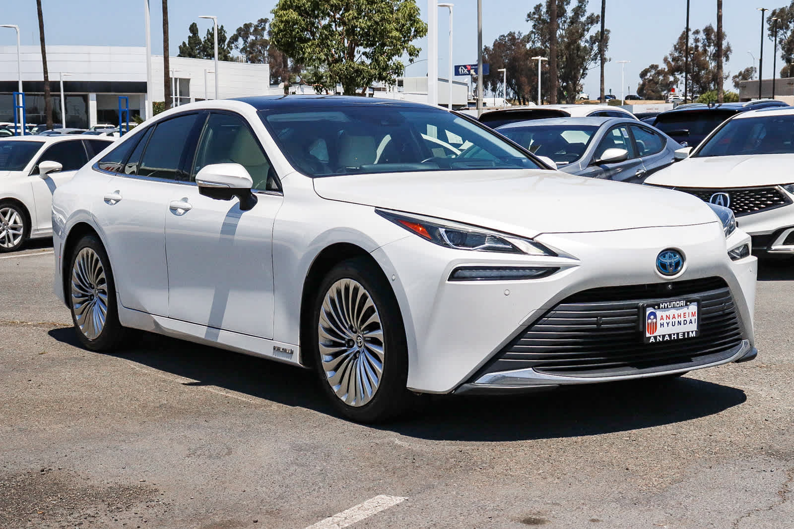 Used 2021 Toyota Mirai RWD image 3
