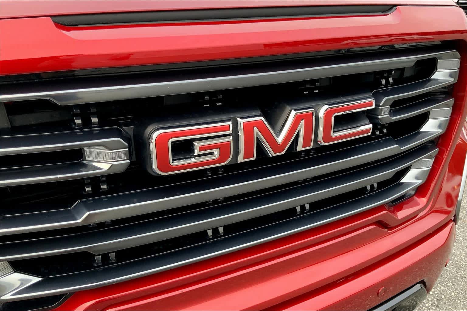 Used 2022 GMC Sierra 1500 AT4 w/ AT4 Premium Package image 32