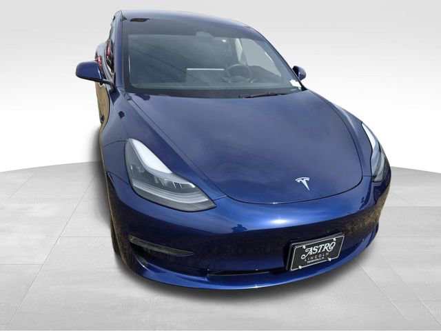Used 2023 Tesla Model 3 Standard Range image 2