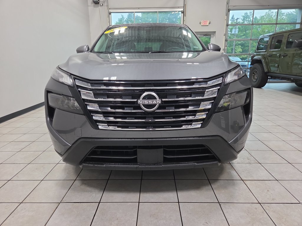 Used 2026 Nissan Rogue SV AWD/4WD image 6