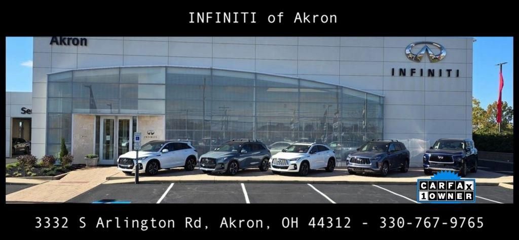 Used 2023 BMW M550i xDrive w/ Executive Package image 10