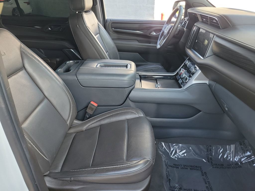 Used 2022 GMC Yukon Denali RWD image 21