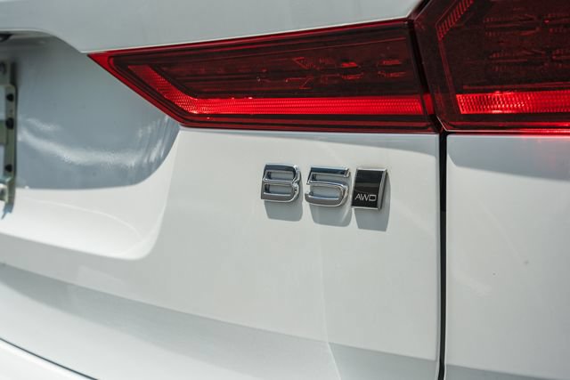 New 2026 Volvo XC60 B5 Plus w/ Climate Package AWD/4WD image 8
