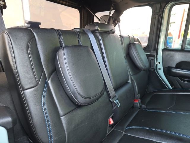 Used 2023 Jeep Wrangler Unlimited Rubicon 4xe w/ Cold Weather Group AWD/4WD image 39