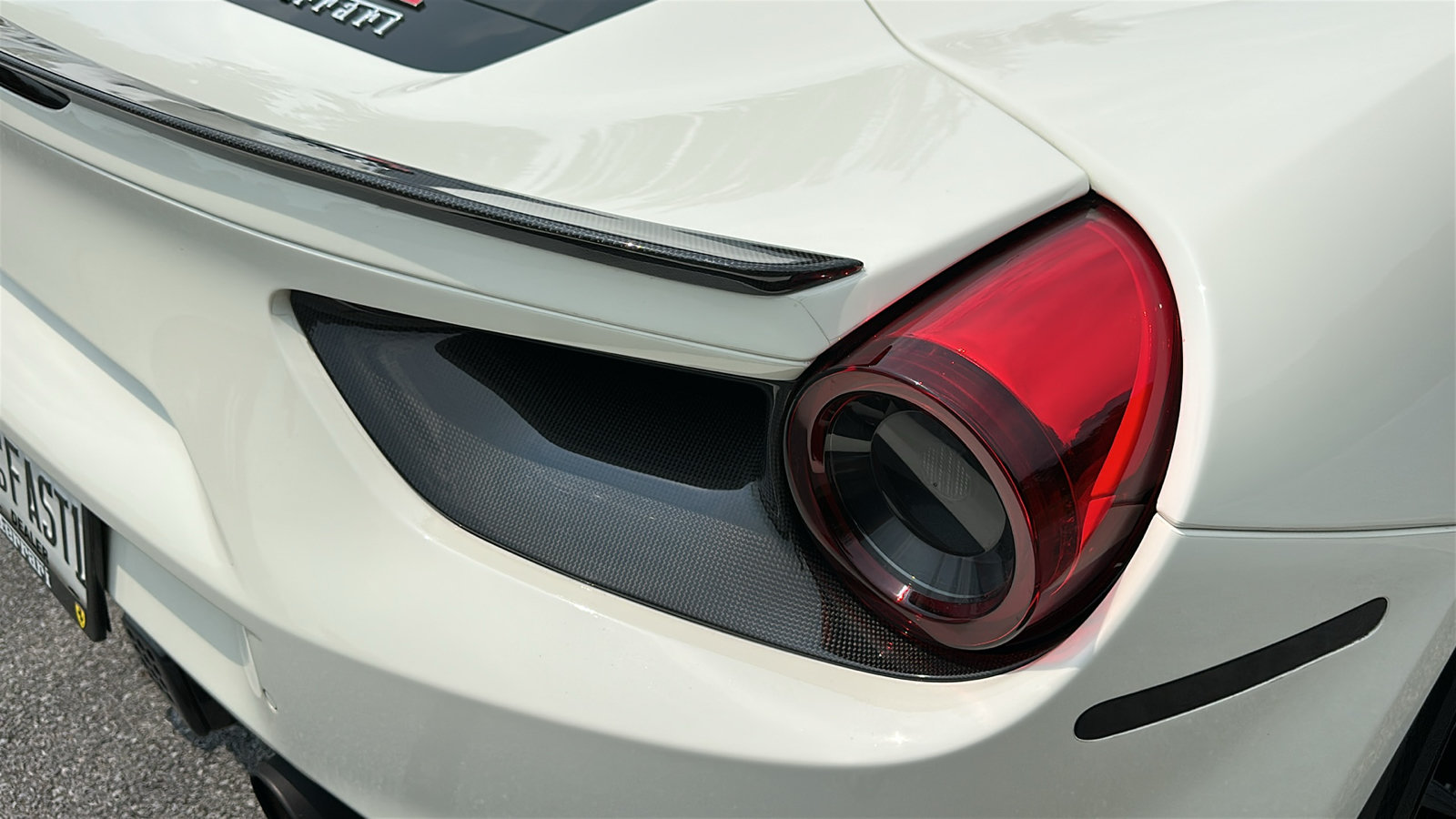 Used 2017 Ferrari 488 GTB RWD image 16