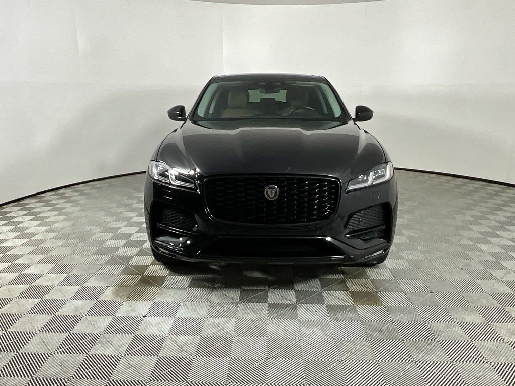 Used 2022 Jaguar F-PACE S image 7