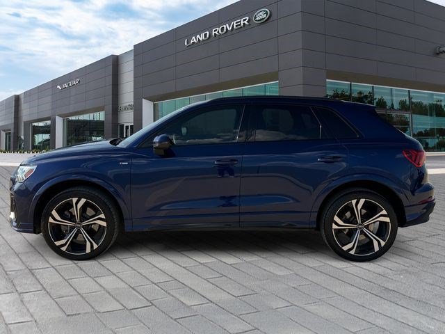 Used 2023 Audi Q3 2.0T Premium Plus AWD/4WD image 2