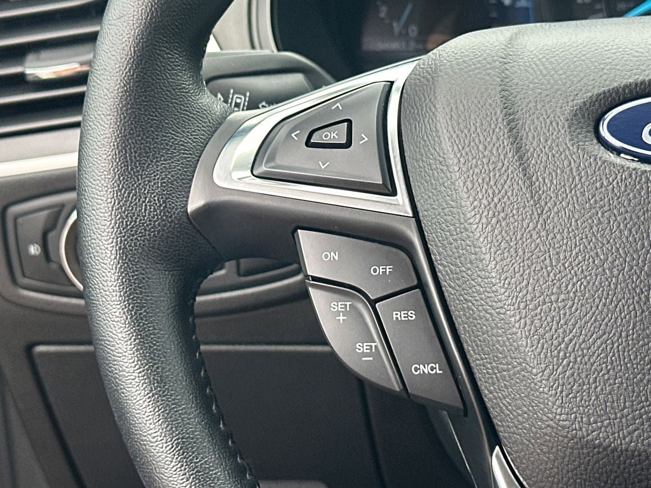 Certified 2023 Ford Edge SEL w/ Convenience Package AWD/4WD image 27