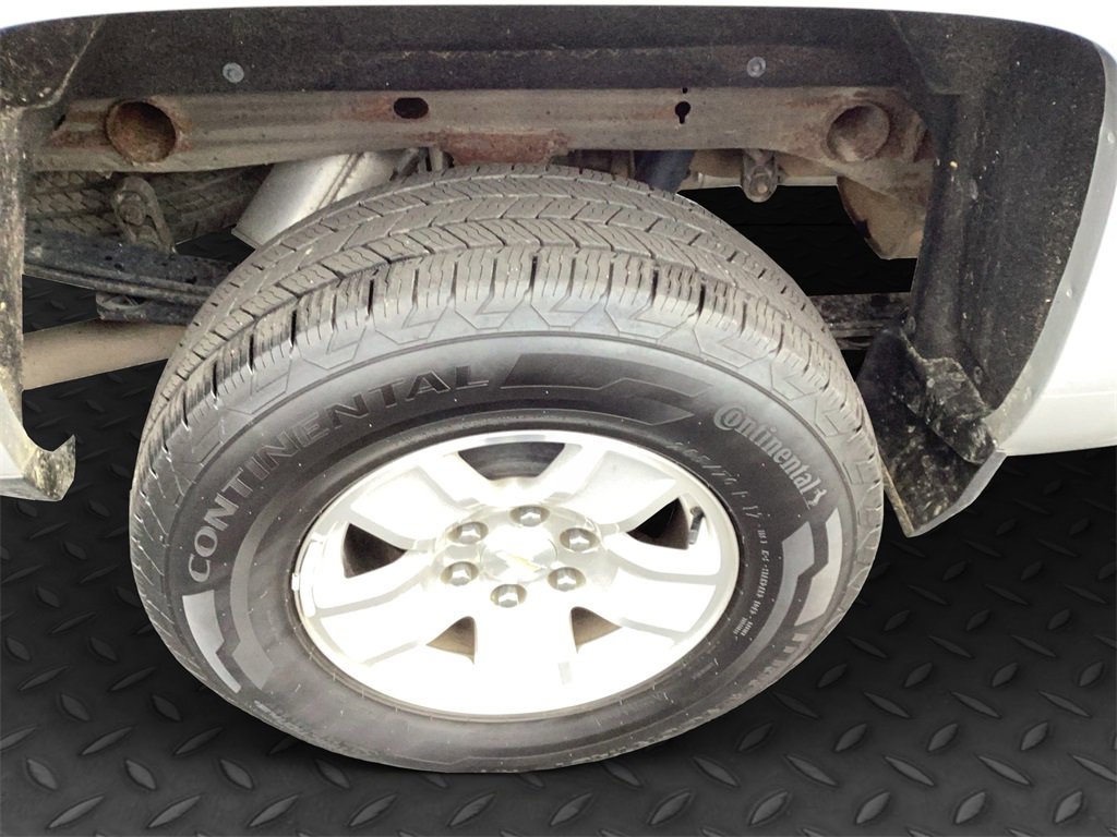 Used 2018 Chevrolet Silverado 1500 LT w/ All Star Edition image 35