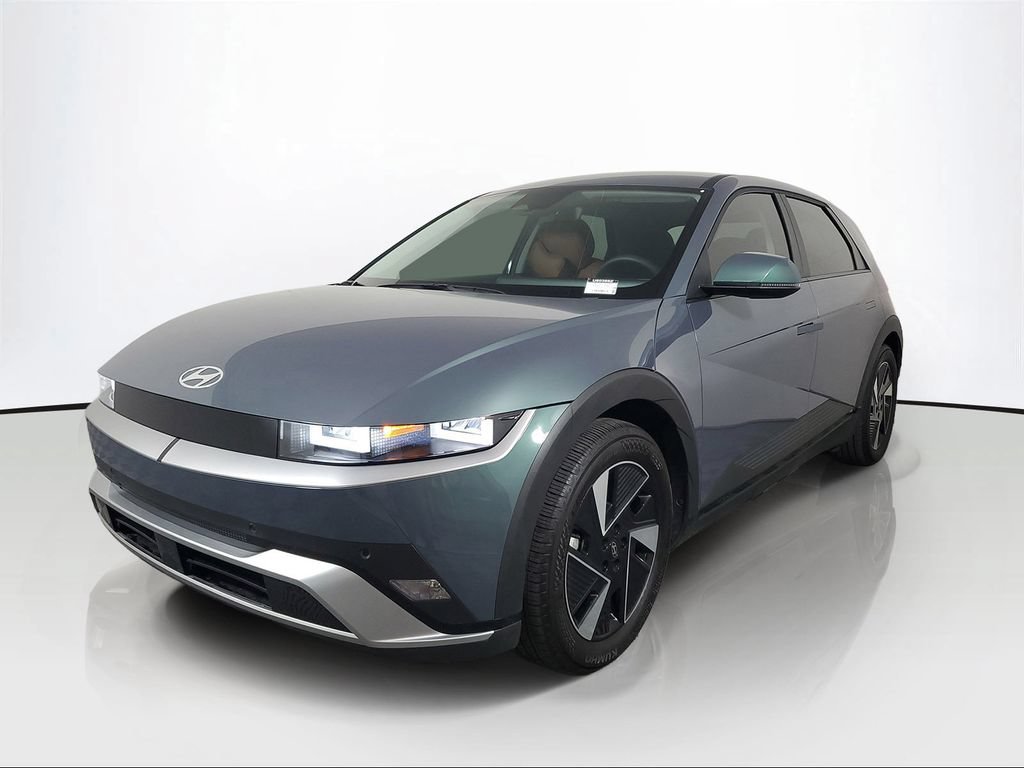 Used 2025 Hyundai Ioniq 5 SE RWD image 3