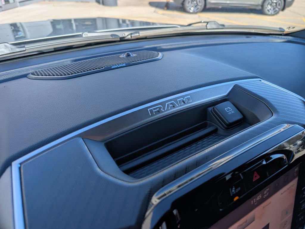 New 2026 RAM 1500 4x4 Crew Cab image 31