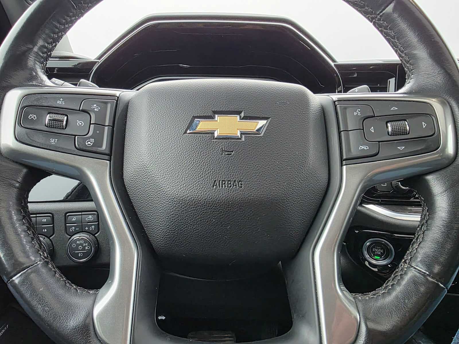 Used 2022 Chevrolet Silverado 1500 LTZ AWD/4WD image 25