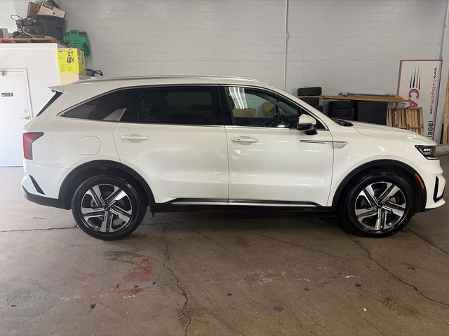 Used 2022 Kia Sorento SX AWD/4WD image 3