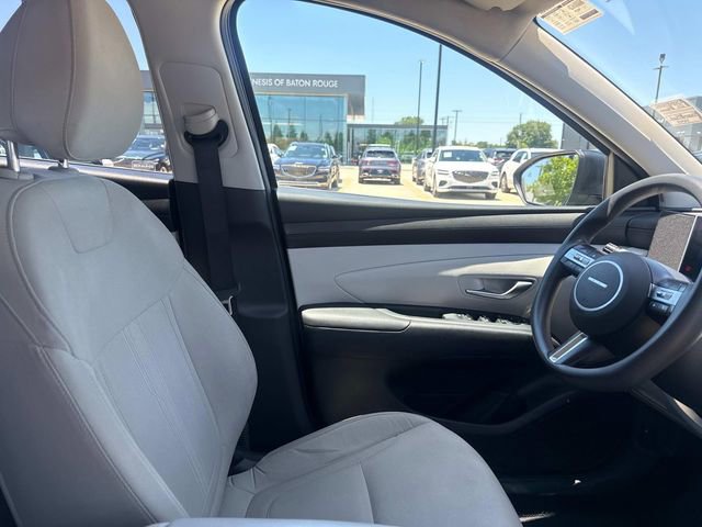 Used 2025 Hyundai Tucson SEL FWD image 16