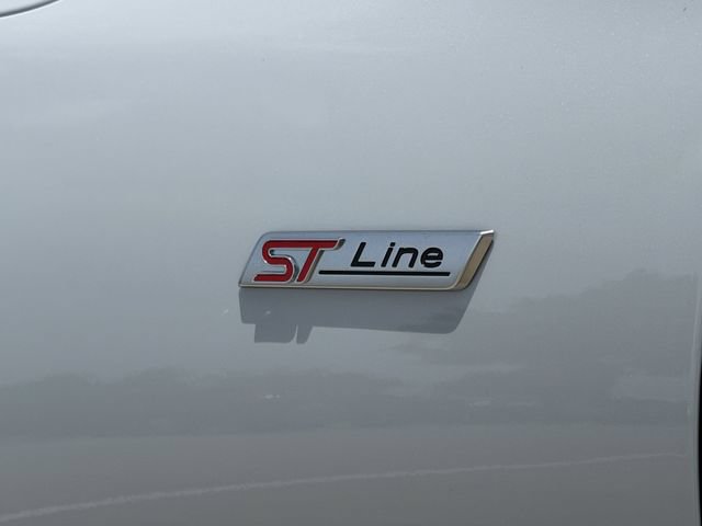 Used 2025 Ford Escape ST-Line w/ Equipment Group 301A FWD image 9