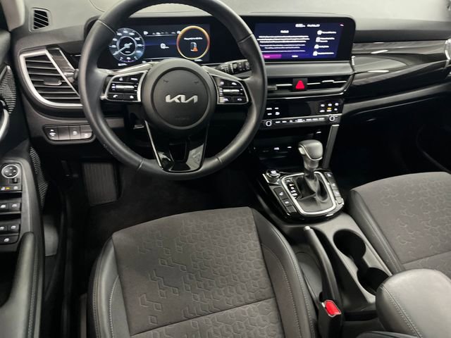 Certified 2024 Kia Seltos S image 24