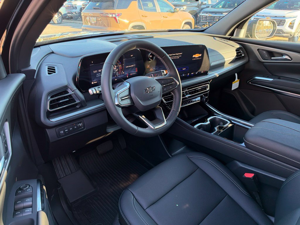 New 2027 Chevrolet Traverse LT w/ Midnight/Sport Edition AWD/4WD image 15