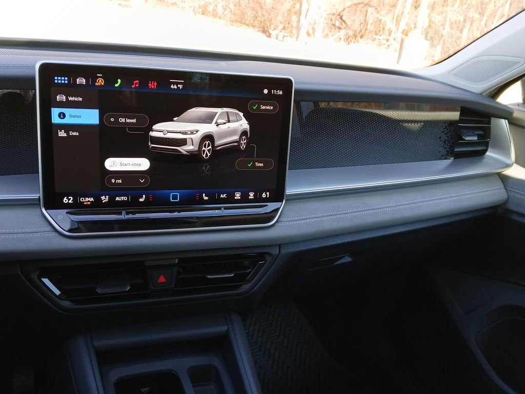 New 2026 Volkswagen Tiguan SE image 17