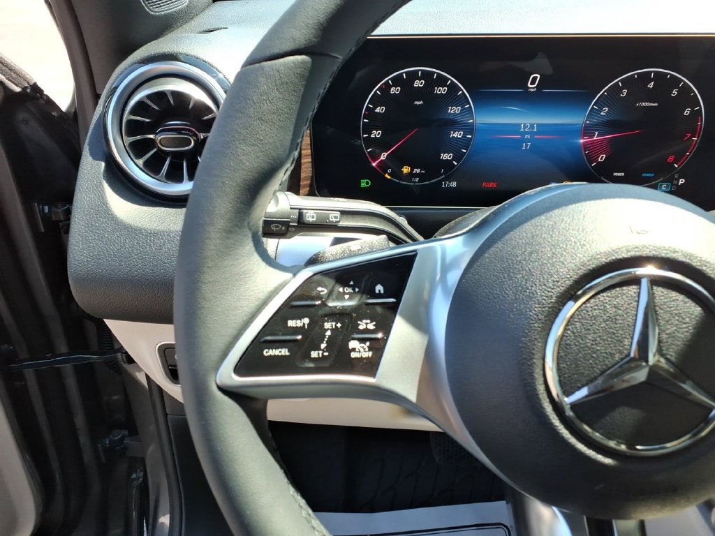 New 2026 Mercedes-Benz GLB 250 4MATIC image 20
