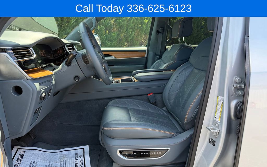 Used 2024 Jeep Grand Wagoneer L Series III AWD/4WD image 15