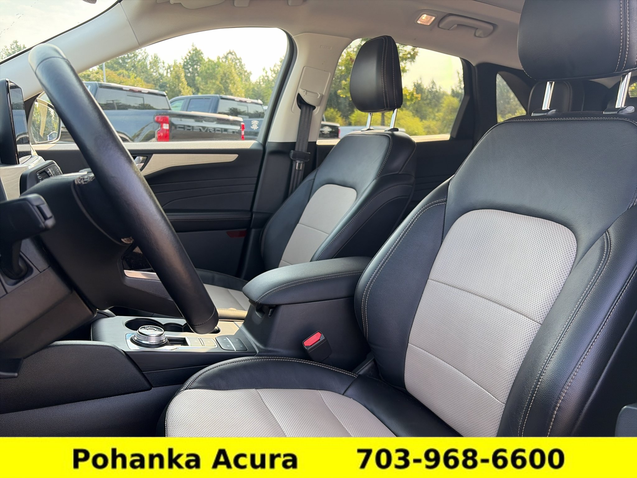 Used 2021 Ford Escape Titanium w/ Titanium Elite Package AWD/4WD image 20