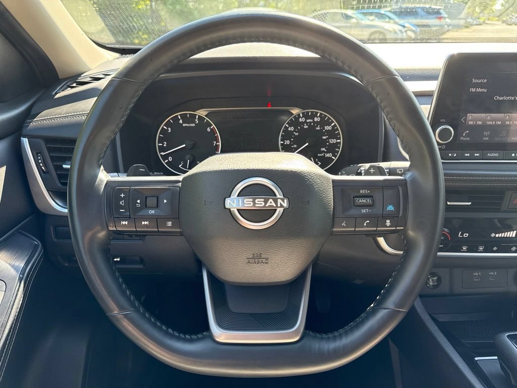 Used 2025 Nissan Rogue SV AWD/4WD image 23