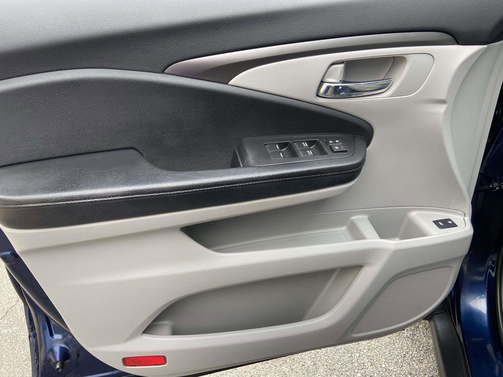 Certified 2018 Honda Pilot EX-L image 12