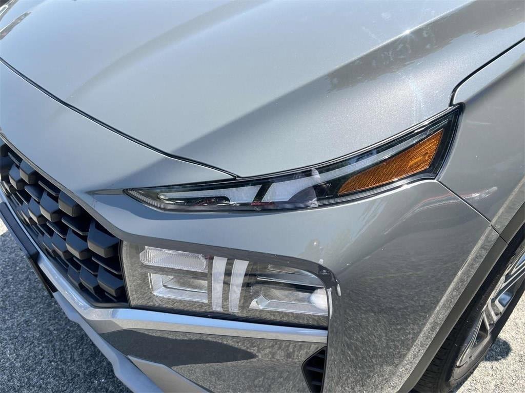 Used 2023 Hyundai Santa Fe SE image 9