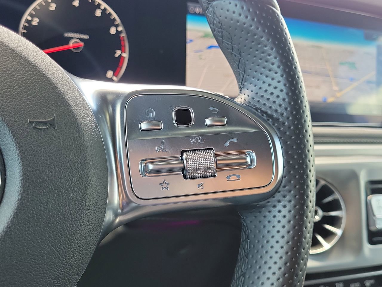Certified 2024 Mercedes-Benz G 550 image 33