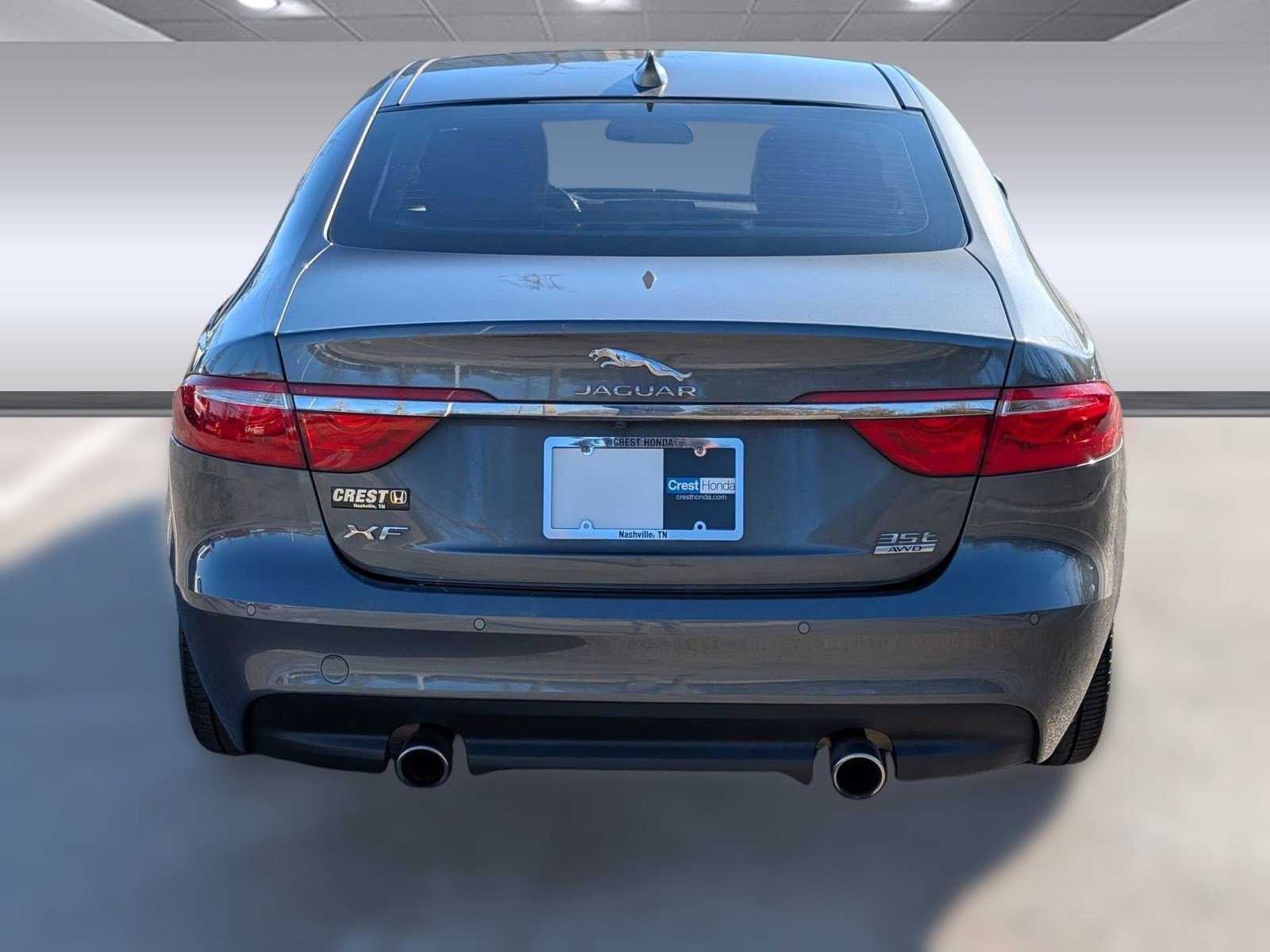 Used 2017 Jaguar XF Premium image 10