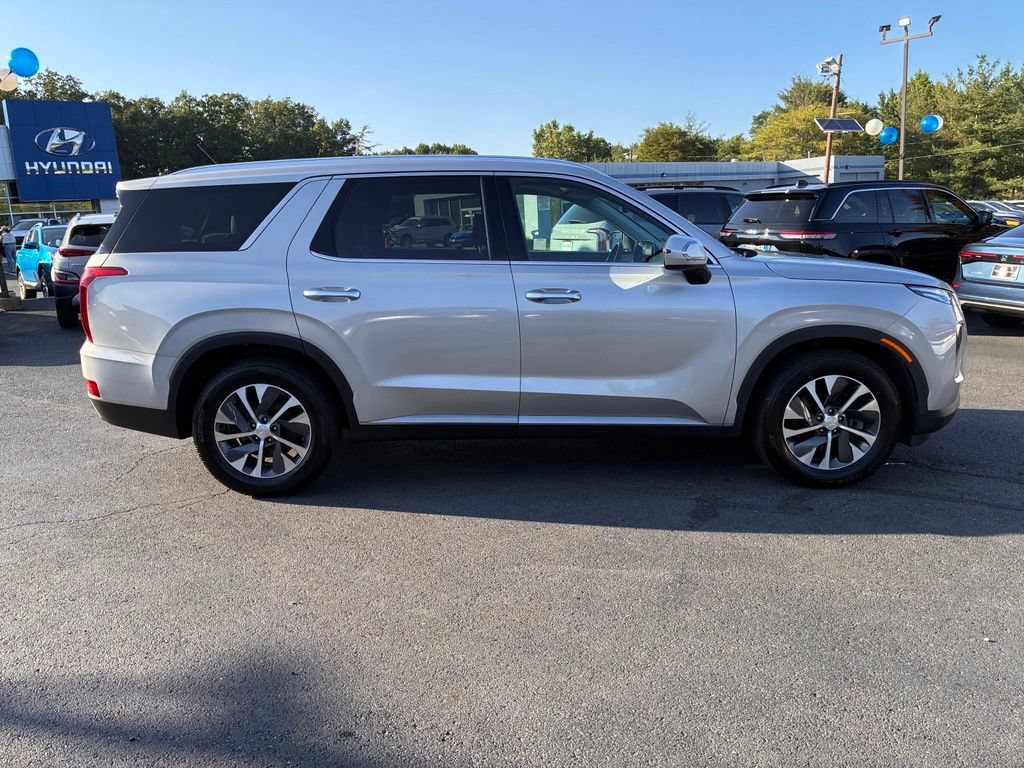 Used 2022 Hyundai Palisade SEL w/ Cargo Package FWD image 8