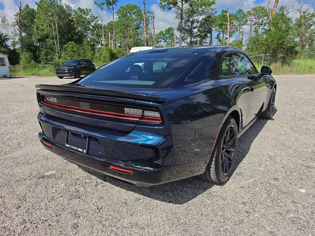 Used 2024 Dodge Charger Daytona Scat Pack w/ Plus Group AWD/4WD image 3