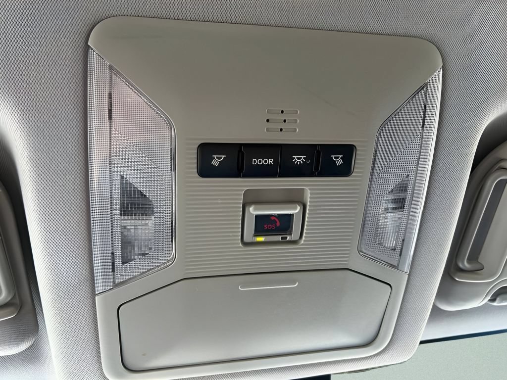 Used 2021 Toyota RAV4 XLE AWD/4WD image 29