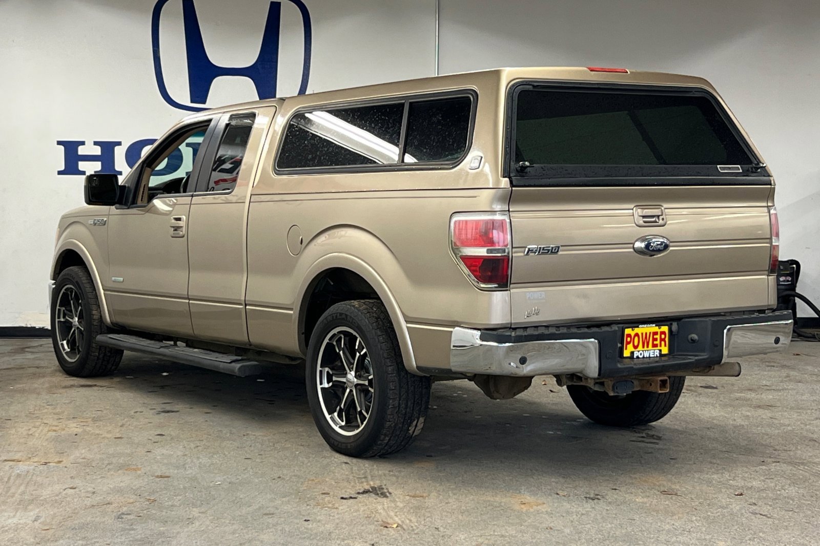 Used 2013 Ford F150 Lariat w/ Mid Equipment Group image 5