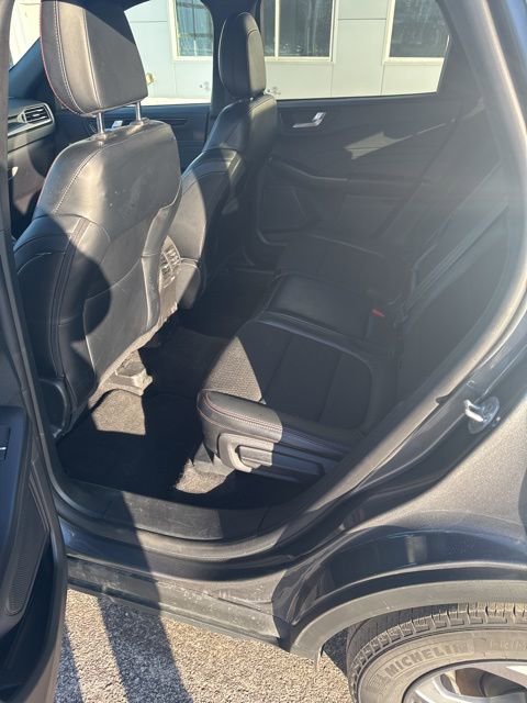 Used 2025 Ford Escape ST-Line AWD/4WD image 18