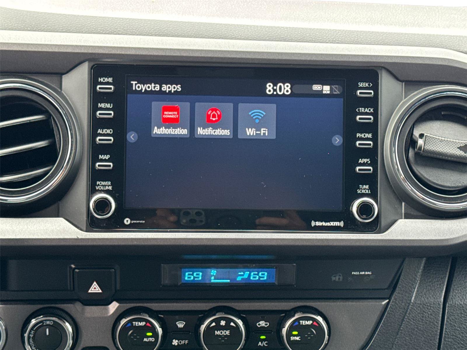 Used 2023 Toyota Tacoma TRD Sport AWD/4WD image 22