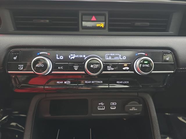 Used 2023 Honda Pilot Touring image 32