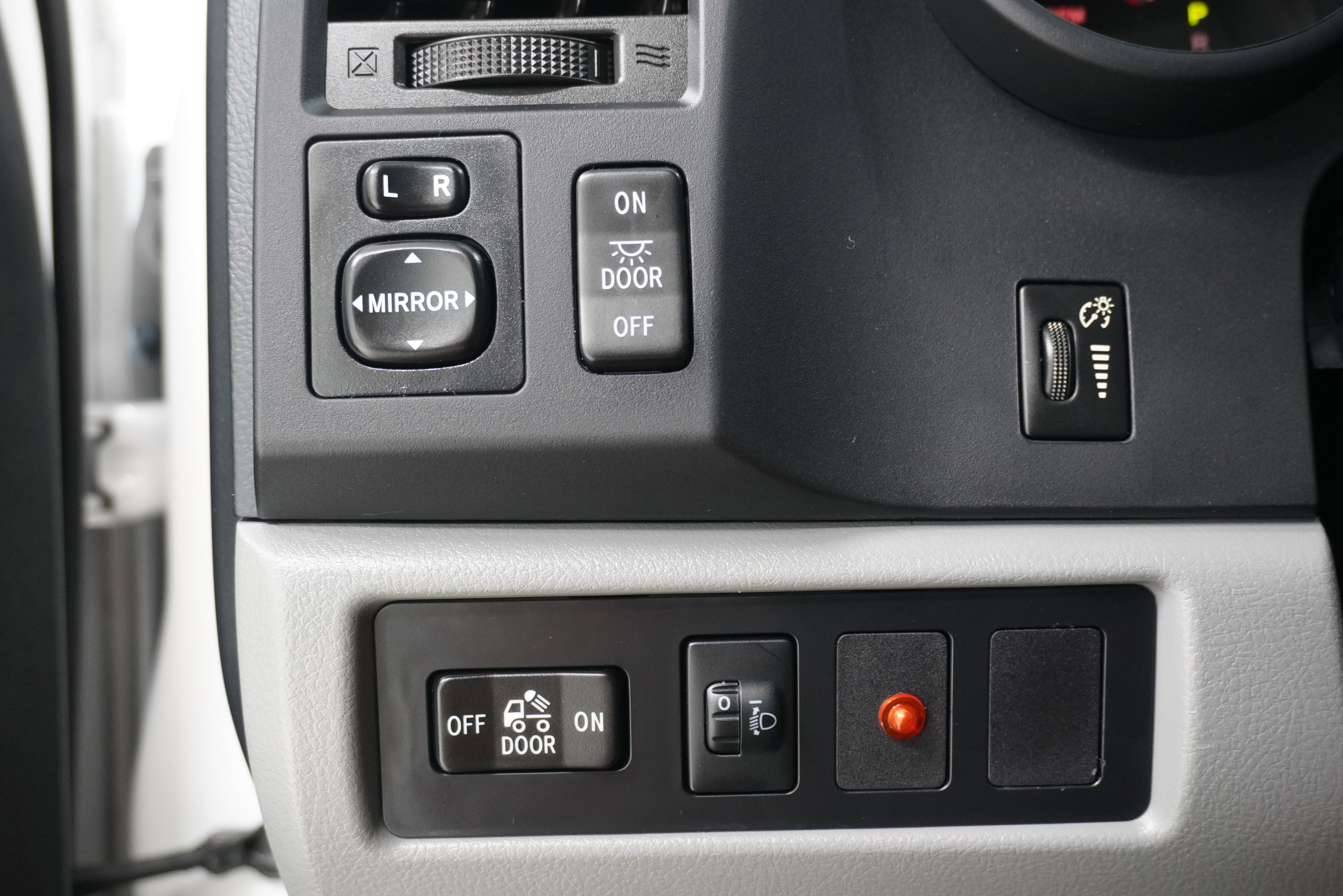 Used 2013 Toyota Tundra 2WD Double Cab image 15