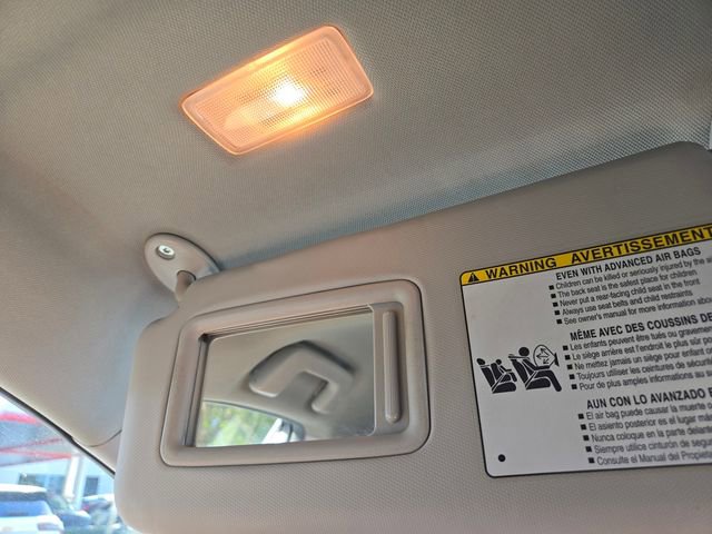 Used 2018 Toyota RAV4 LE image 19