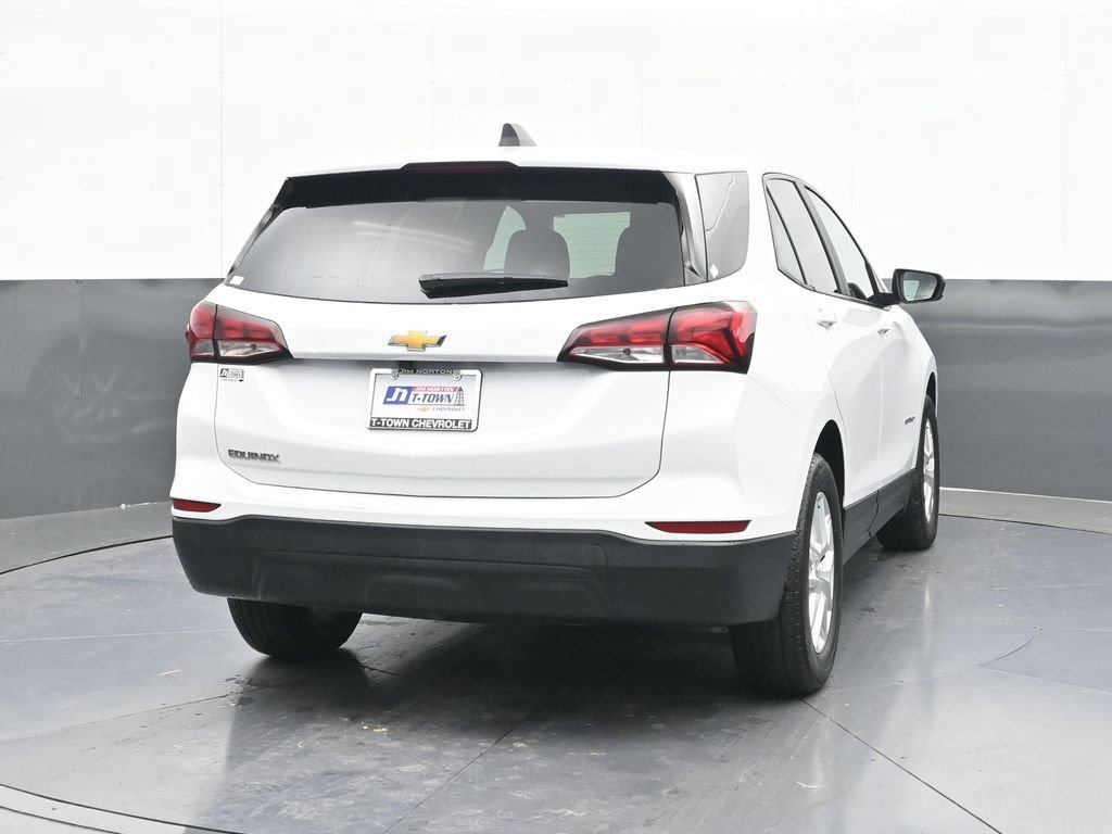 Used 2024 Chevrolet Equinox LS w/ LS Convenience Package FWD image 8