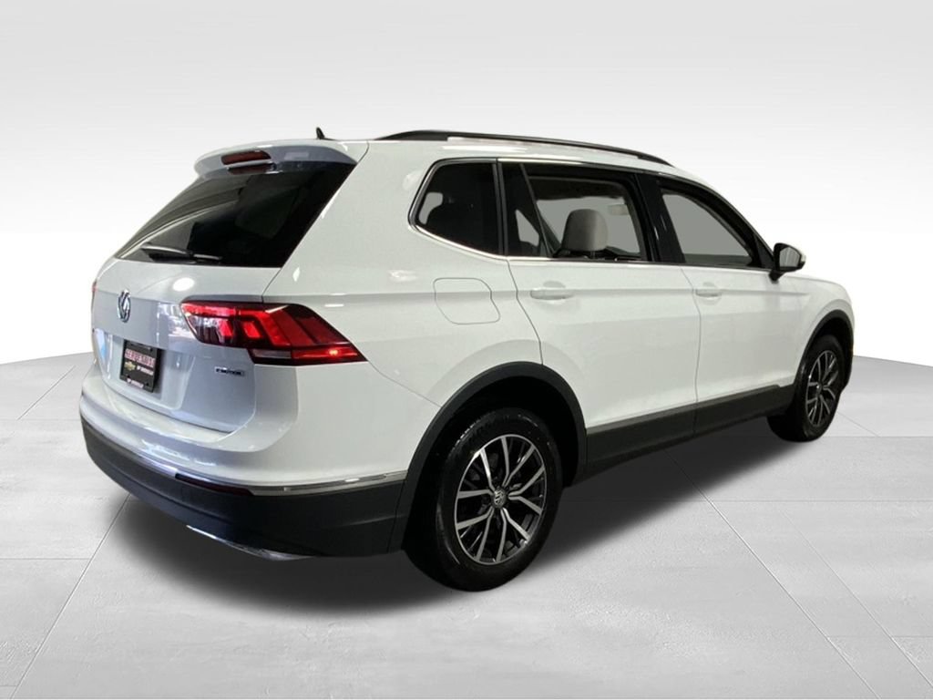 Used 2020 Volkswagen Tiguan SE w/ 3rd Row Seat Package AWD/4WD image 10